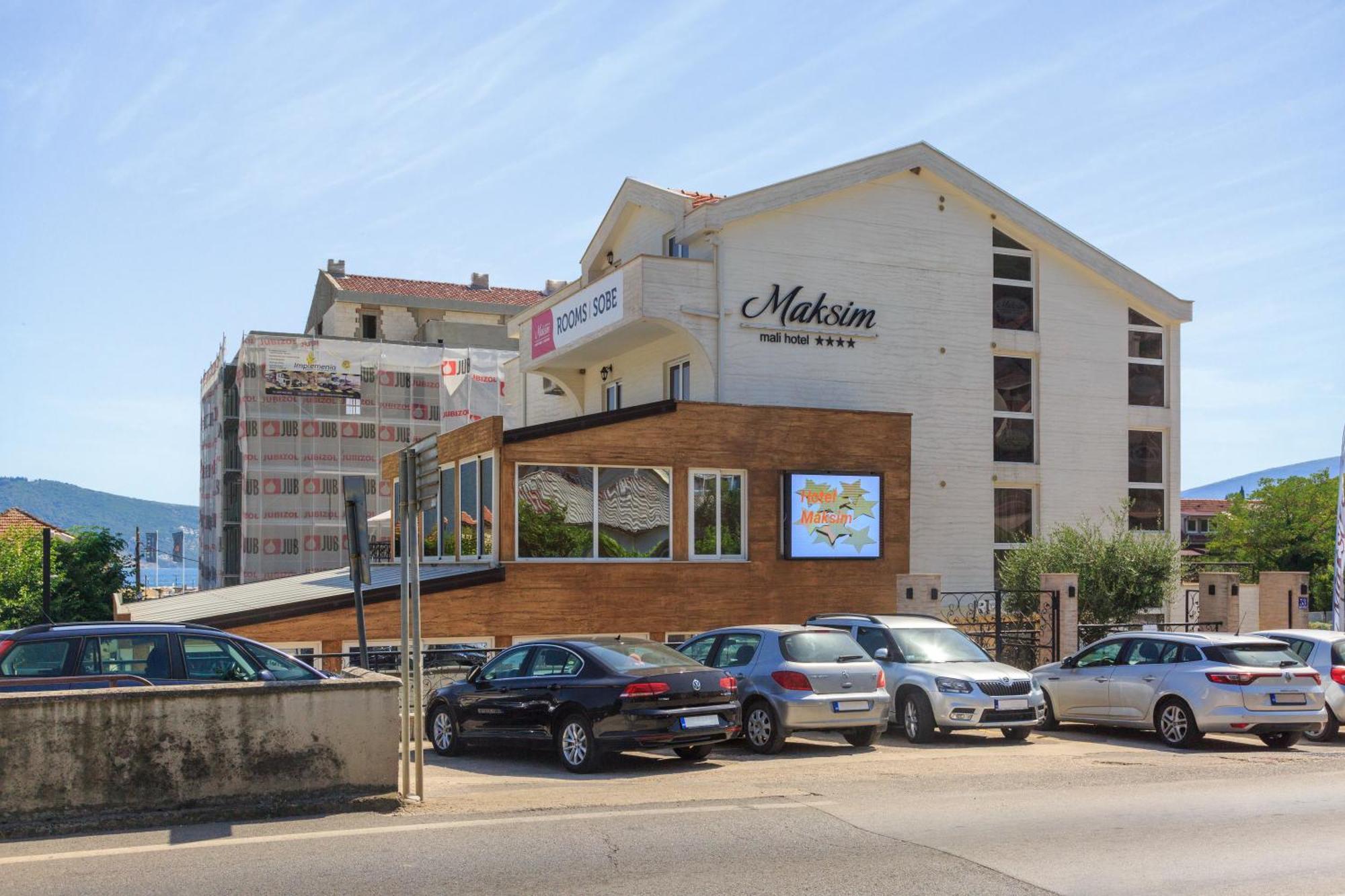 Hotel Maksim Херцег-Нови Экстерьер фото